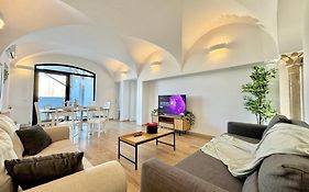 Victoriei Two Bedroom Apartment